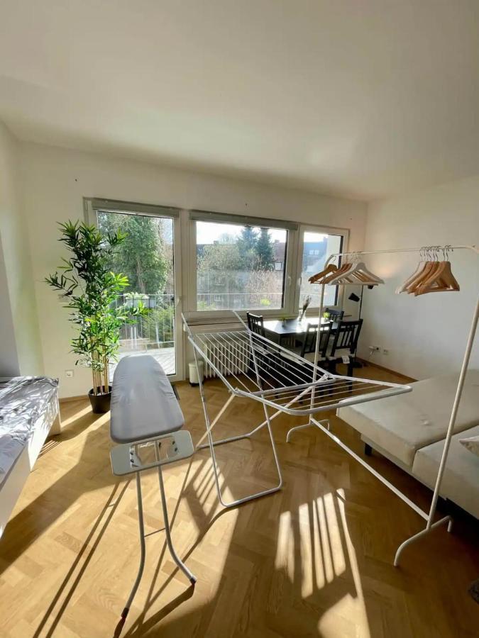 Cozy Apartment With Kitchen + Balcony New! Essen Kültér fotó